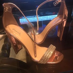 Beautiful Shiny Rose Gold Heels